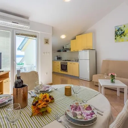 Apartment Pirin *
