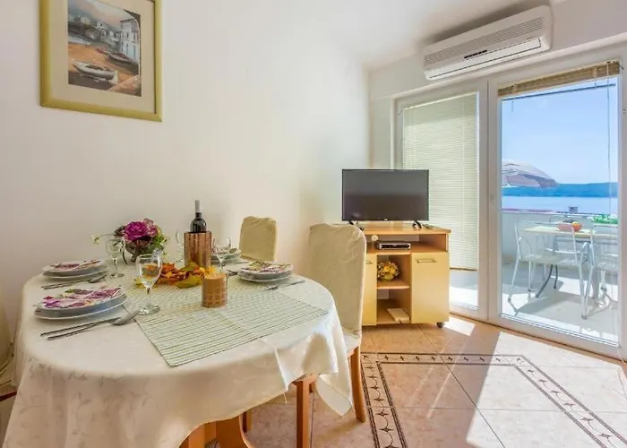 Pirin Apartman *